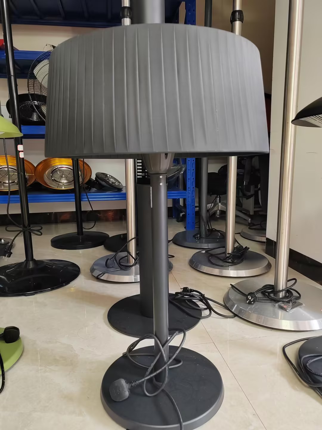 Electric blow heater